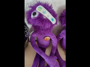 Armer Kjell! Hoffentlich hilft das Pflaster!