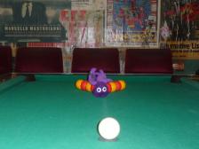 Ähm... dann setz dich doch besser wie eben hin...