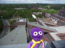 Am Horizont das Weisse ist die Schalke/Veltins-Arena...
