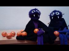 Noch einen blutgef&uuml;llten Schokoladenk&uuml;rbis, meine werte Gr&auml;fin?