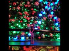 So viele Weihnachtskugeln