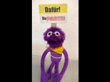 Kjell ist so wütend, er hat ein Plakat gebastelt!