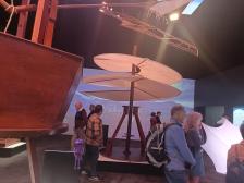 Luft-schraube. Schade, dass jemand unten auf der Plattform unermüdlich ackern müsste 