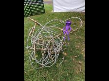 Gartenskulptur oder Gartenschlauch?